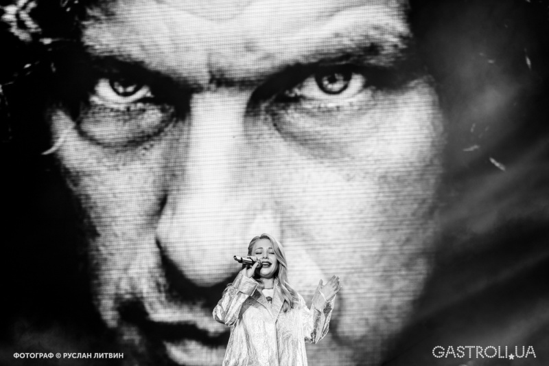 "Атмосфера, люди и песни - до мурашек": как прошел грандиозный концерт к 50-летию Кузьмы (фото, видео)