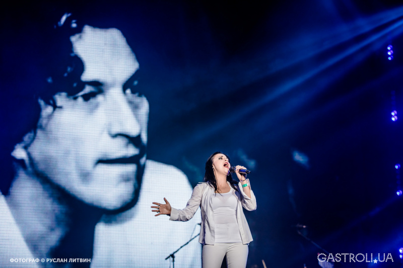 "Атмосфера, люди и песни - до мурашек": как прошел грандиозный концерт к 50-летию Кузьмы (фото, видео)