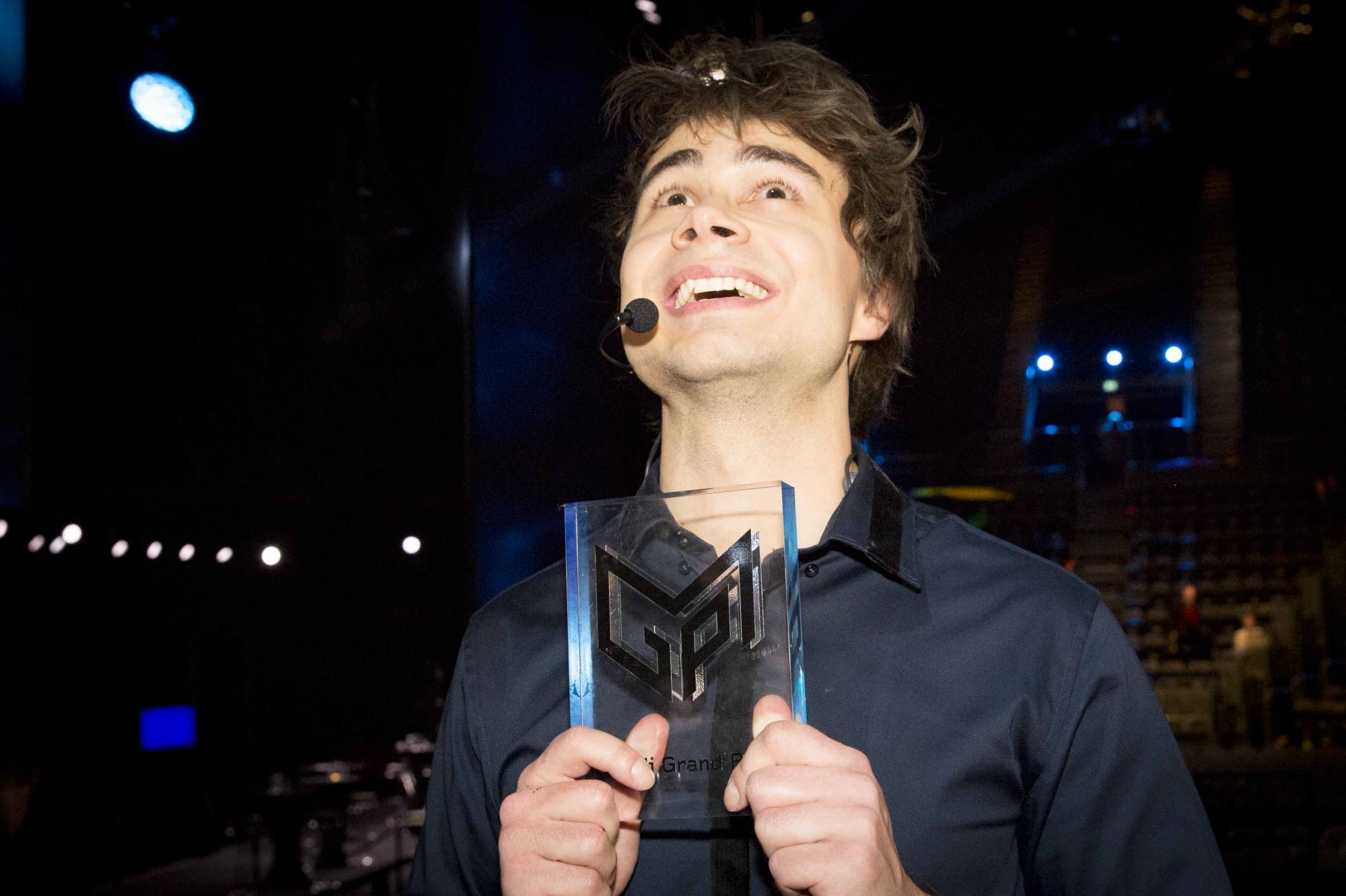 &quot;Народ все одно буде за мене&quot;: Олександр Рибак розповів, як планує підкорити Євробачення 2018