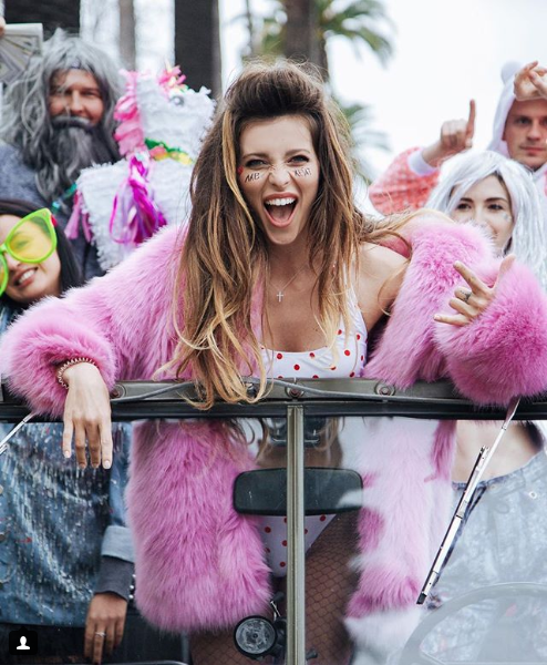 "Вы будете плясать": Регина Тодоренко заинтриговала поклонников