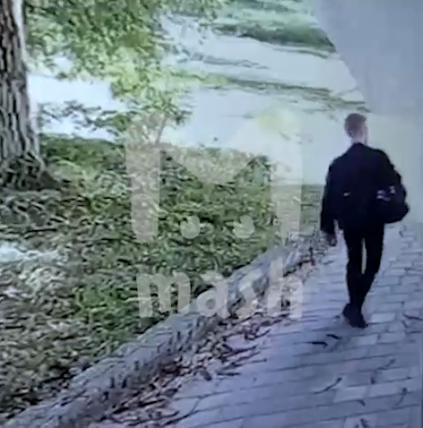 Трагедия в Керчи: появилось видео со стрелком за минуты до бойни