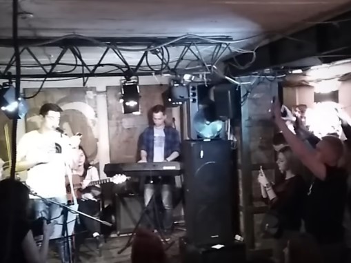 &quot;Выступали несколько часов&quot;: в оккупированном Донецке исполнили песни &quot;Океана Ельзи&quot; (видео)