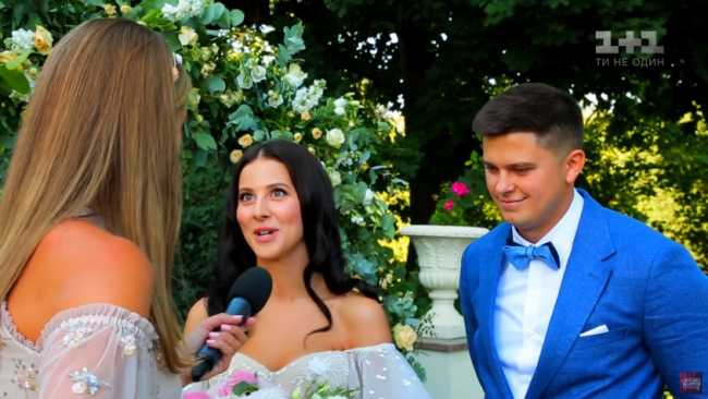 "Ухожу в сольное плавание": участница "ВИА Гры" выходит из группы