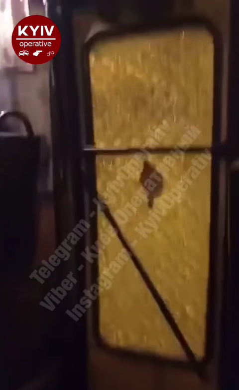 Под Киевом обстреляли автобус с пассажирами: видео инцидента