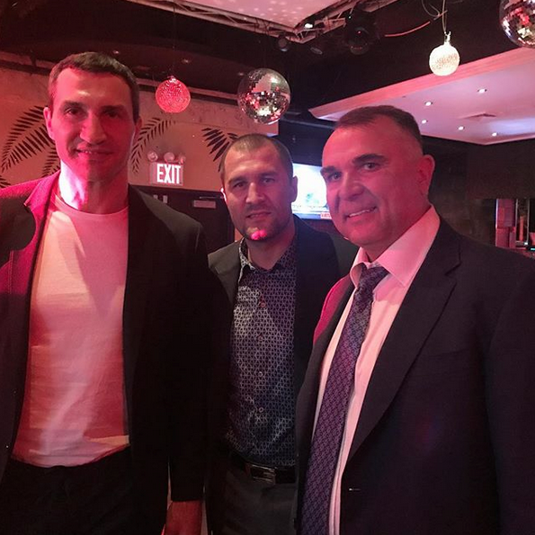 Бой Ломаченко-Линарес: украинского спортсмена поддержит легенда бокса