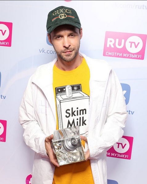 Украинские певцы получили новые награды в РФ (фото)