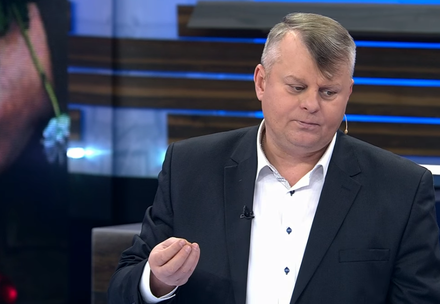 "Танки стояли бы на Кубани": украинец довел до белого каления ведущих росТВ