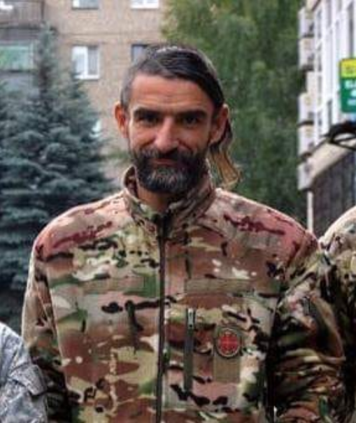 Держит небо над нами: умер ветеран АТО с позывным Ронин (фото)