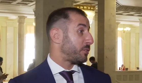 "Chanel, Versace, Dolce & Gabbana": українські депутати розповіли про любов до дорогих брендів (відео)