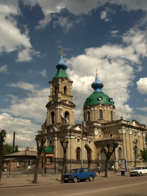 Пригода на вікенд: п'ять цікавих маршрутів вихідного дня по Україні