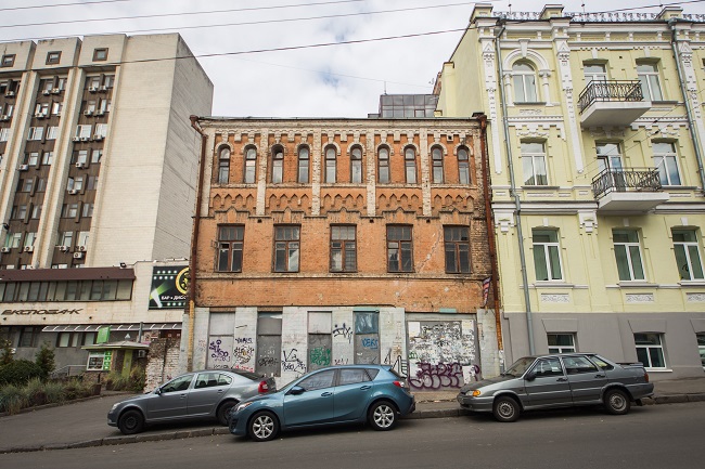 Вулиця Бульварно-Кудрявська, 42 – Будинок Висоцького