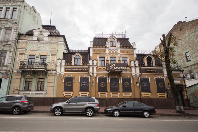 Вулиця Бульварно-Кудрявська, 3 – Особняк Сербулова