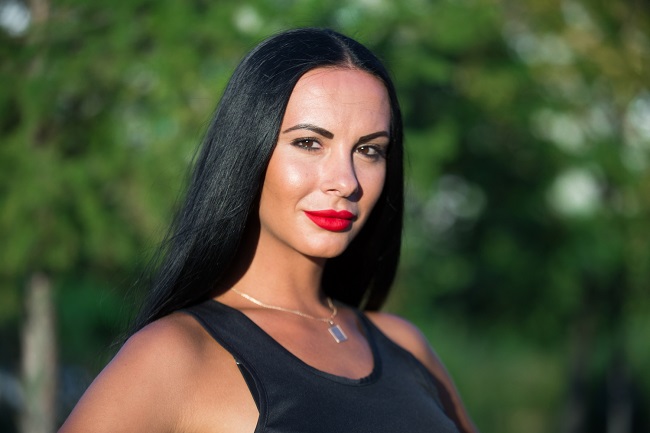 Самая сексуальная полицейская Киева Людмила Милевич