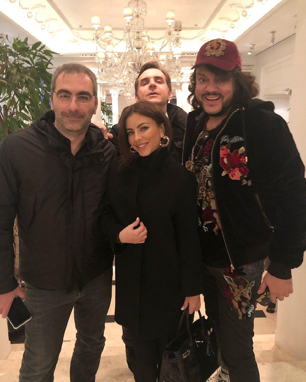 Это слишком: новая стрижка Ани Лорак вызвала споры в сети