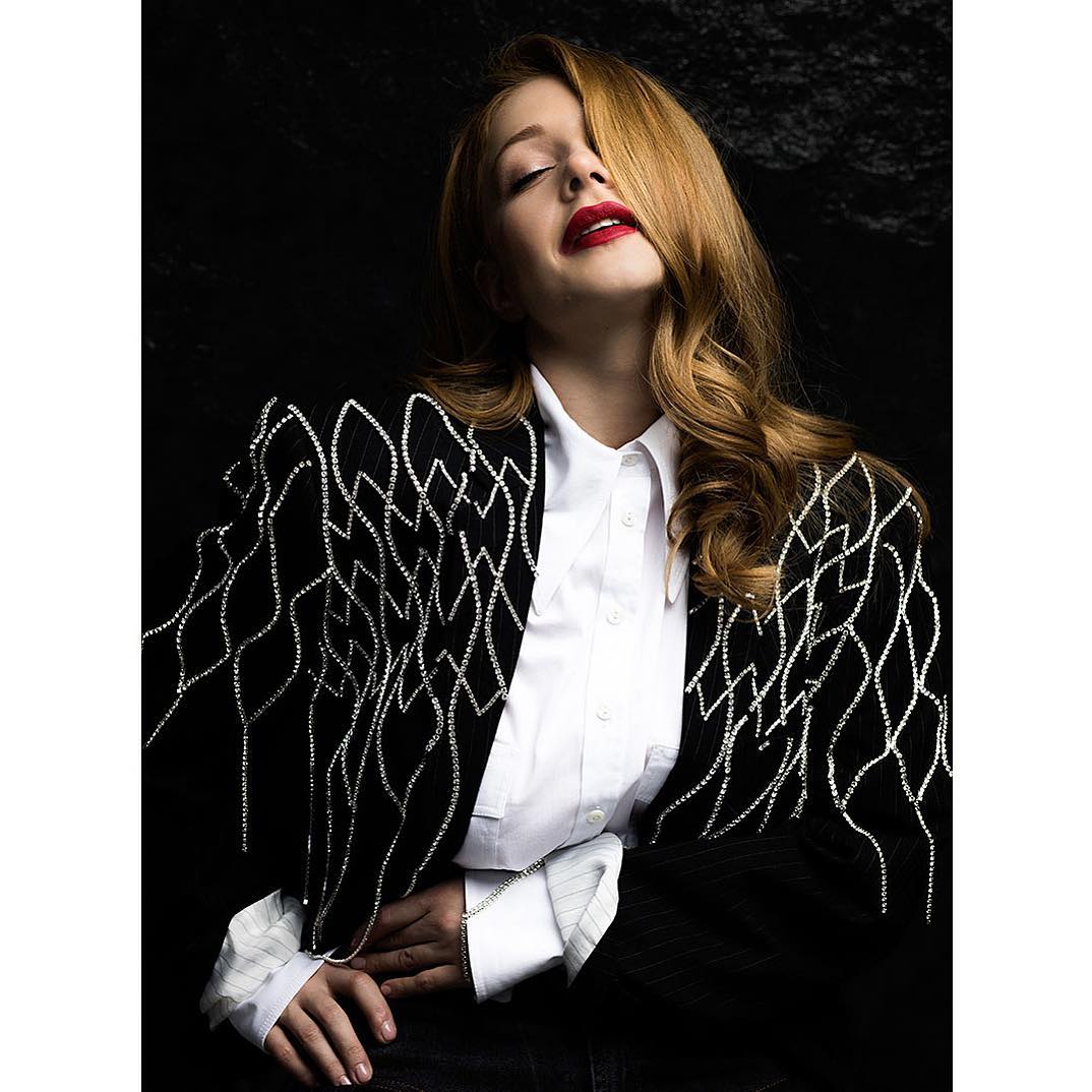 Не так зрозуміли: фанати накинулися на Тіну Кароль через Зеленського