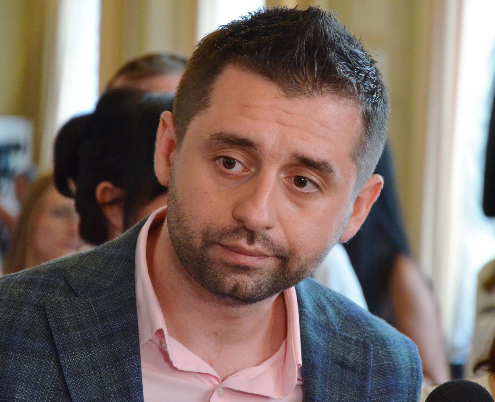 Давид Арахамия стал еще более многодетным отцом