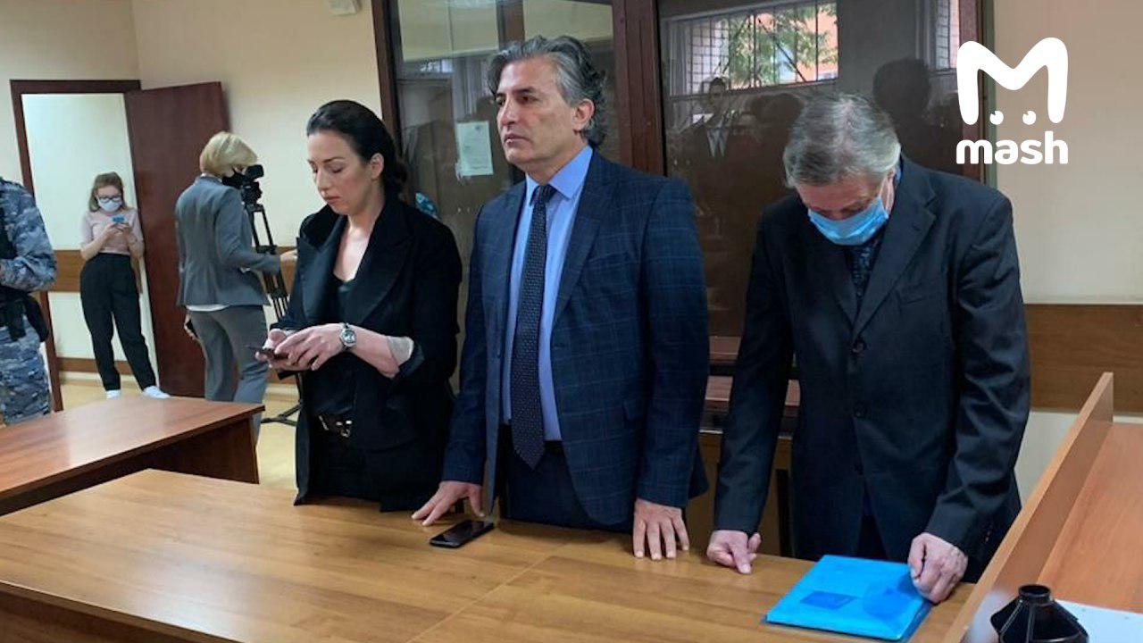 Єфремову дали 8 років колонії: він плаче