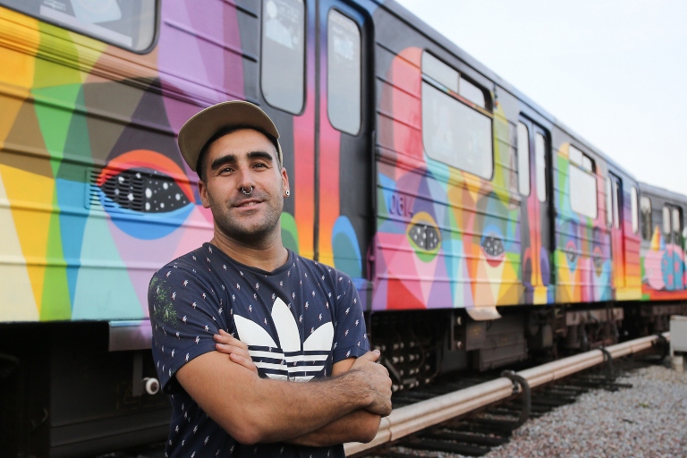 поезд-мурал