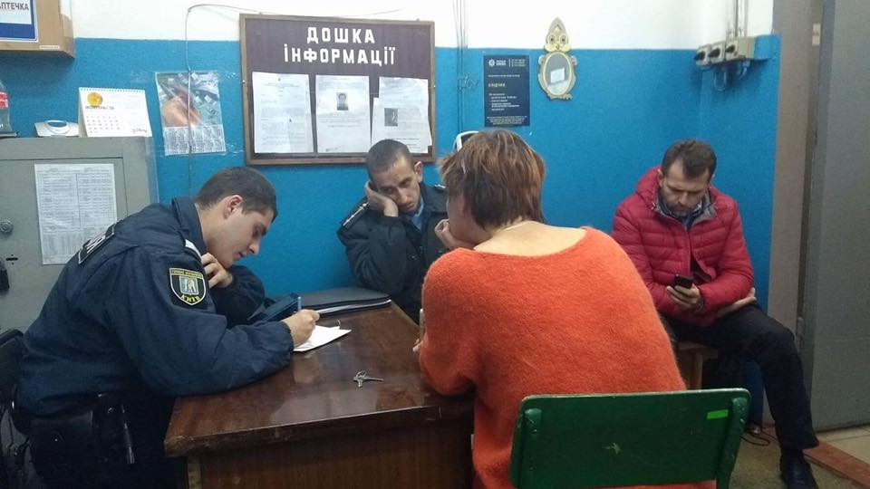 Відомого волонтера обікрали в метро