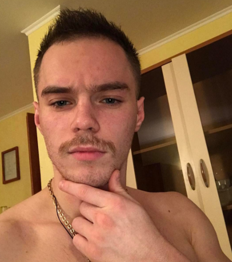 Олимпийская чемпионка Ольга Харлан "отрастила" себе смешные усы