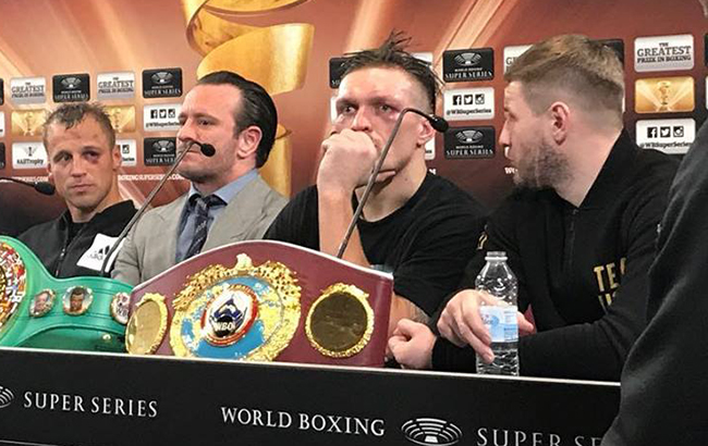 "Спілкуватися не буду": Усик після бою відмовив у інтерв'ю українським ЗМІ