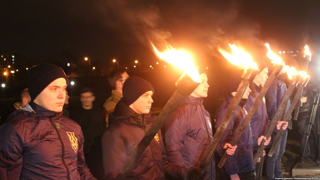"Именно в эти дни были мощные бои": в Запорожье почтили память бойцов АТО