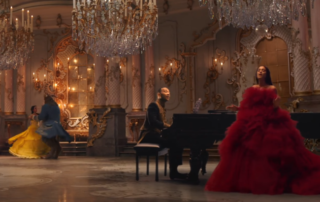 Аріана Гранде та Джон Ледженд презентували казковий кліп до фільму "Красуня і чудовисько"