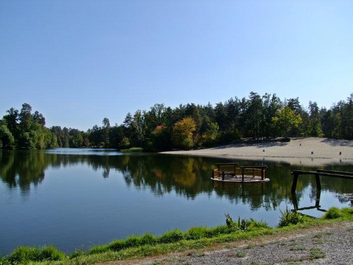 Не тільки Синевир: мальовничі водойми для затишного сімейного відпочинку в Україні