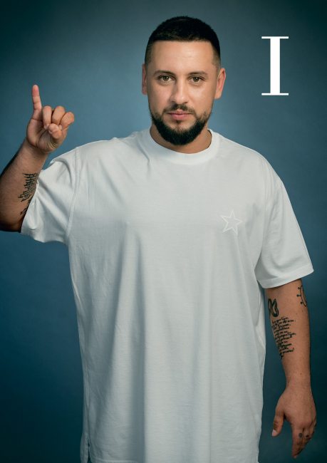 ONUKA, Monatik и другие известные украинцы приняли участие в съемке "Звездной азбуки"