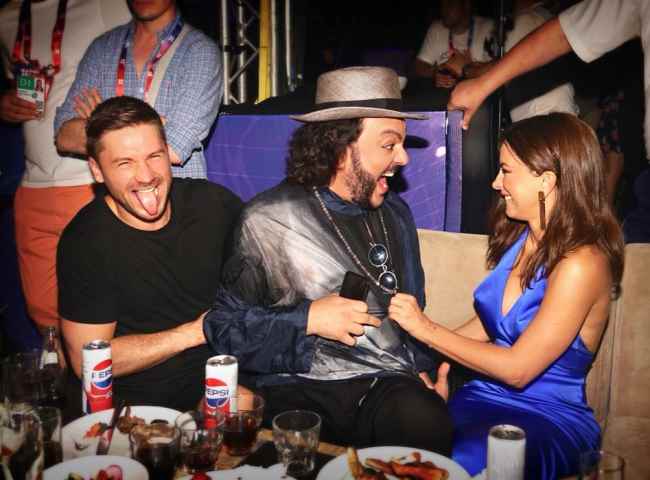 &quot;Что за движения?&quot;: Ани Лорак сплясала на вечеринке с Киркоровым и Басковым (видео)