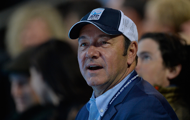 Кевина Спейси уличили в превышении скорости после заседания суда