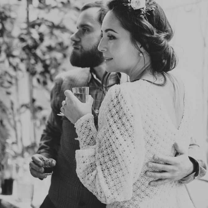 Телеведущая Даша Малахова показала трогательные свадебные фото