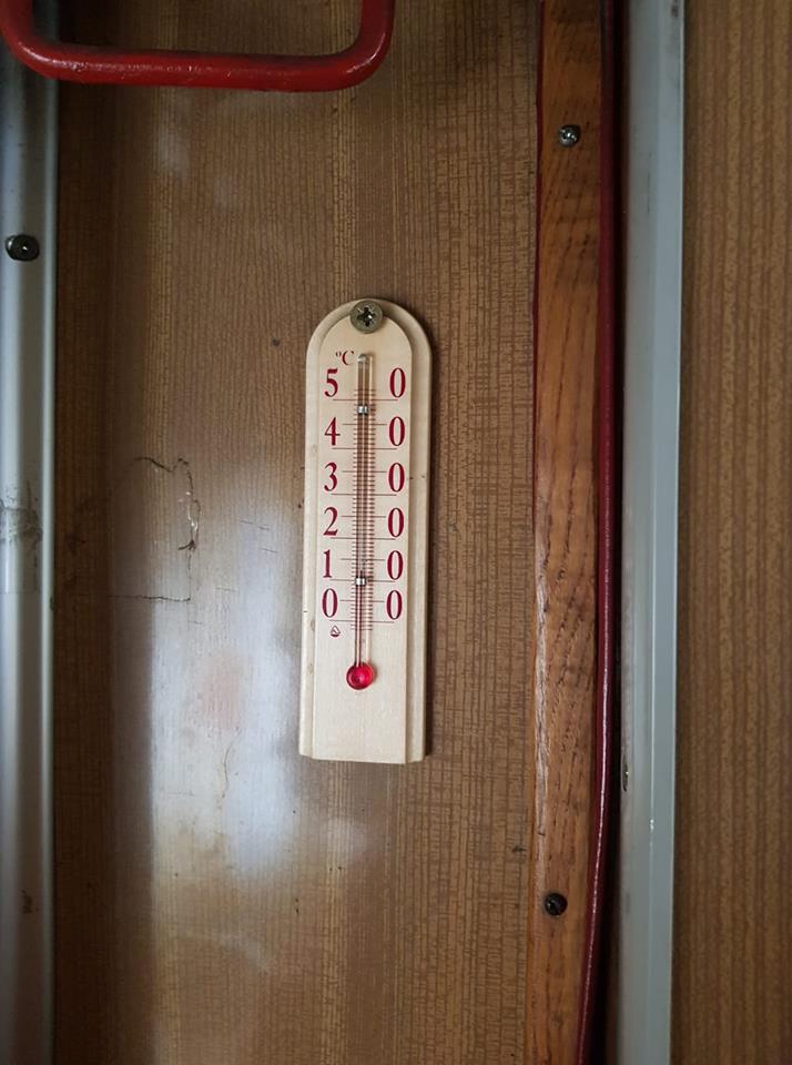 В вагоне 11 градусов: в поезде ''Укрзализныци'' разгорелся нешуточный скандал