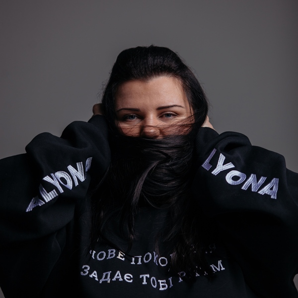 Alyona Alyona представила новий кліп: українці в захваті
