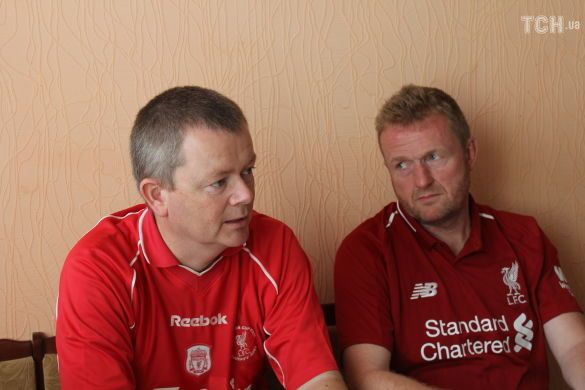 "Українці позитивні": норвезьких фанатів потрясла гостинність українців