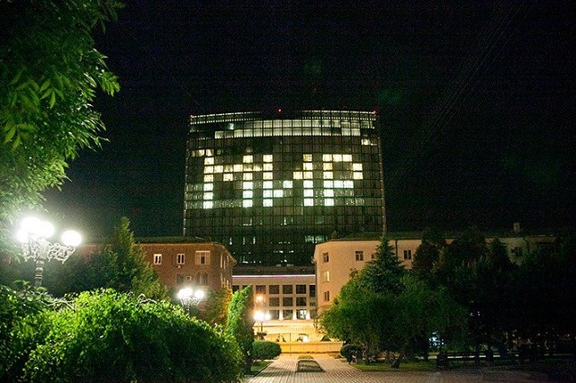 "Было и стало": в сети показали новое фото оккупированного боевиками Донецка