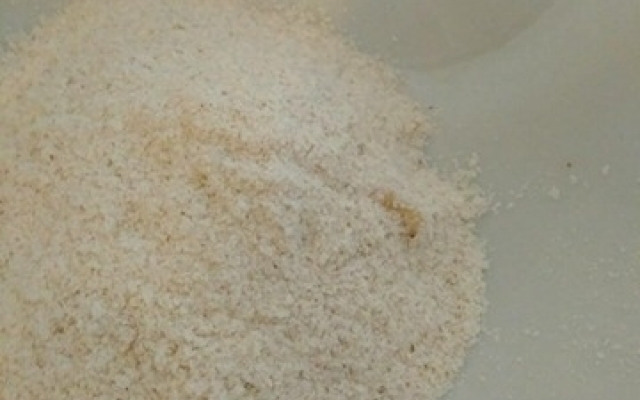 У Запоріжжі жінці продали дитяче харчування з личинками (фото)