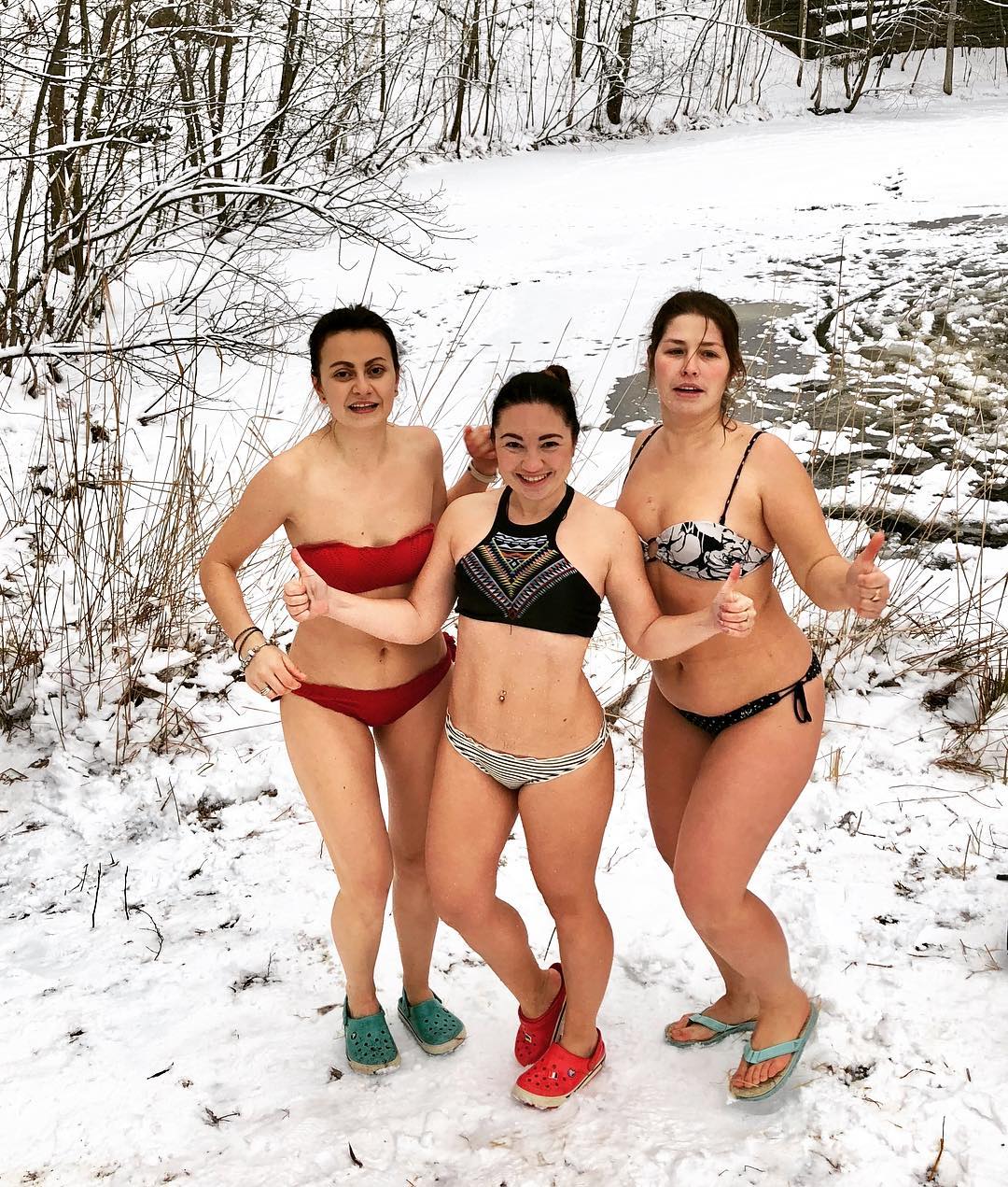 Хрещення 2018: українці хваляться екстремальними морозними фото і відео