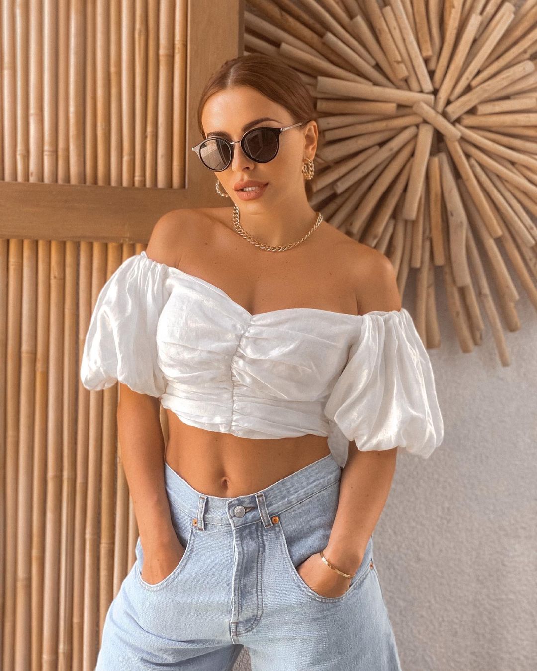 Ани Лорак хотят мужские глянцы: предлагают бешеные деньги за фото в стиле ню