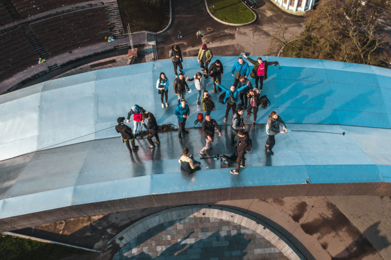 Киевские руферы &quot;захватили&quot; Арку Дружбы народов (впечатляющие фото, видео)