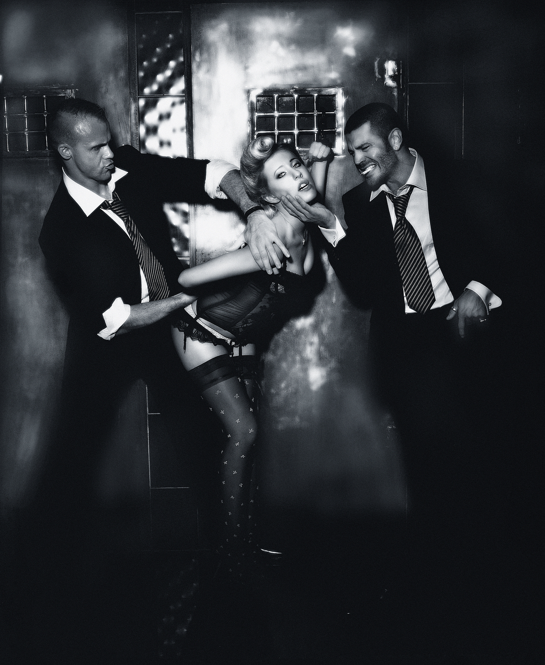 "Это просто искусство": в сеть попали откровенные фото Ксении Собчак