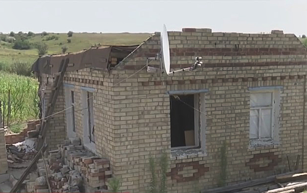 &quot;Если наглеют, то успокаиваем&quot;: как живет село на линии разграничения после обстрелов боевиков