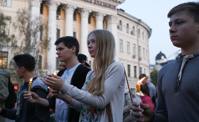 В память о жертвах Бабьего Яра: в Киеве прошло шествие со свечами