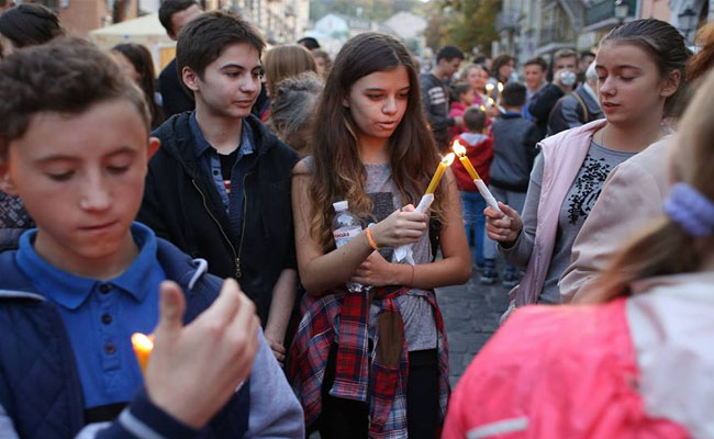В память о жертвах Бабьего Яра: в Киеве прошло шествие со свечами