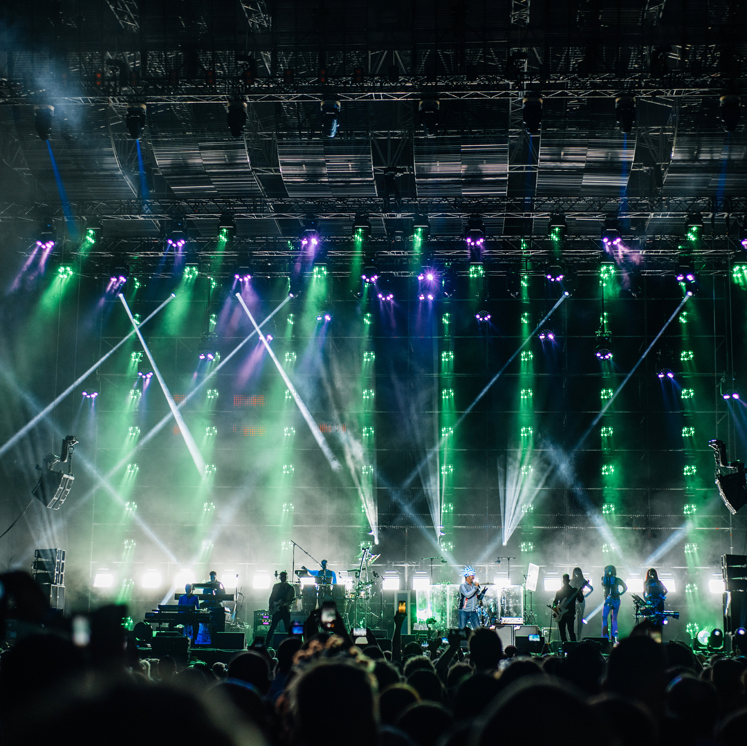 "Колосальне задоволення": Jamiroquai "запалили" на фестивалі BELIVE (фото, відео)