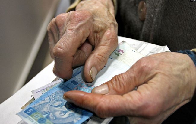 Заставят бесплатно работать: украинцам будут выдавать соцпомощь по новым правилам