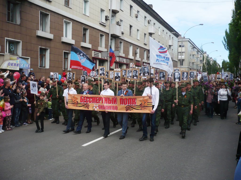 "Не забудем подвиг ветеранов": в сети появились фото заброшенных кладбищ в России и "ЛДНР"