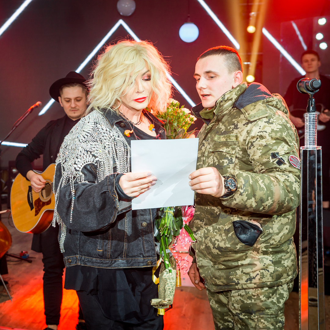 Українська поп-діва запросила всіх на концерт в Донецьку