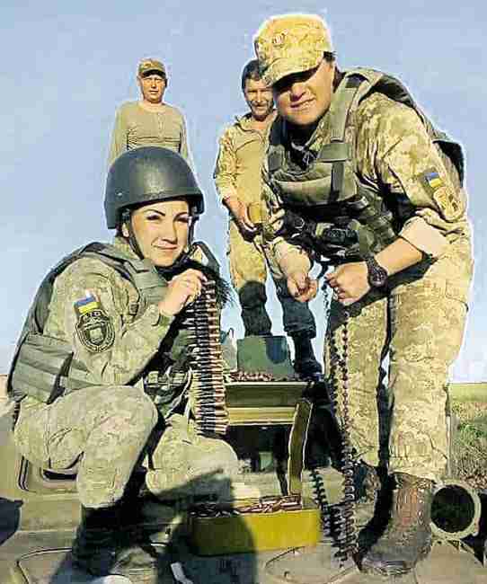 "Юнацька мрія": зворушлива історія працівниці школи, яка пішла воювати (фото)