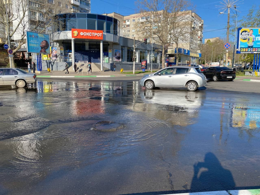 Під Одесою через НП затопило місто: що там відбувається